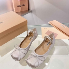 Miu Miu flat shoes